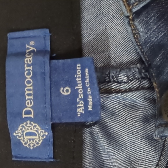 EUC Democracy Ab Solution MidRise Straight Leg Medium Wash Jeans Size 6 - Picture 5 of 6